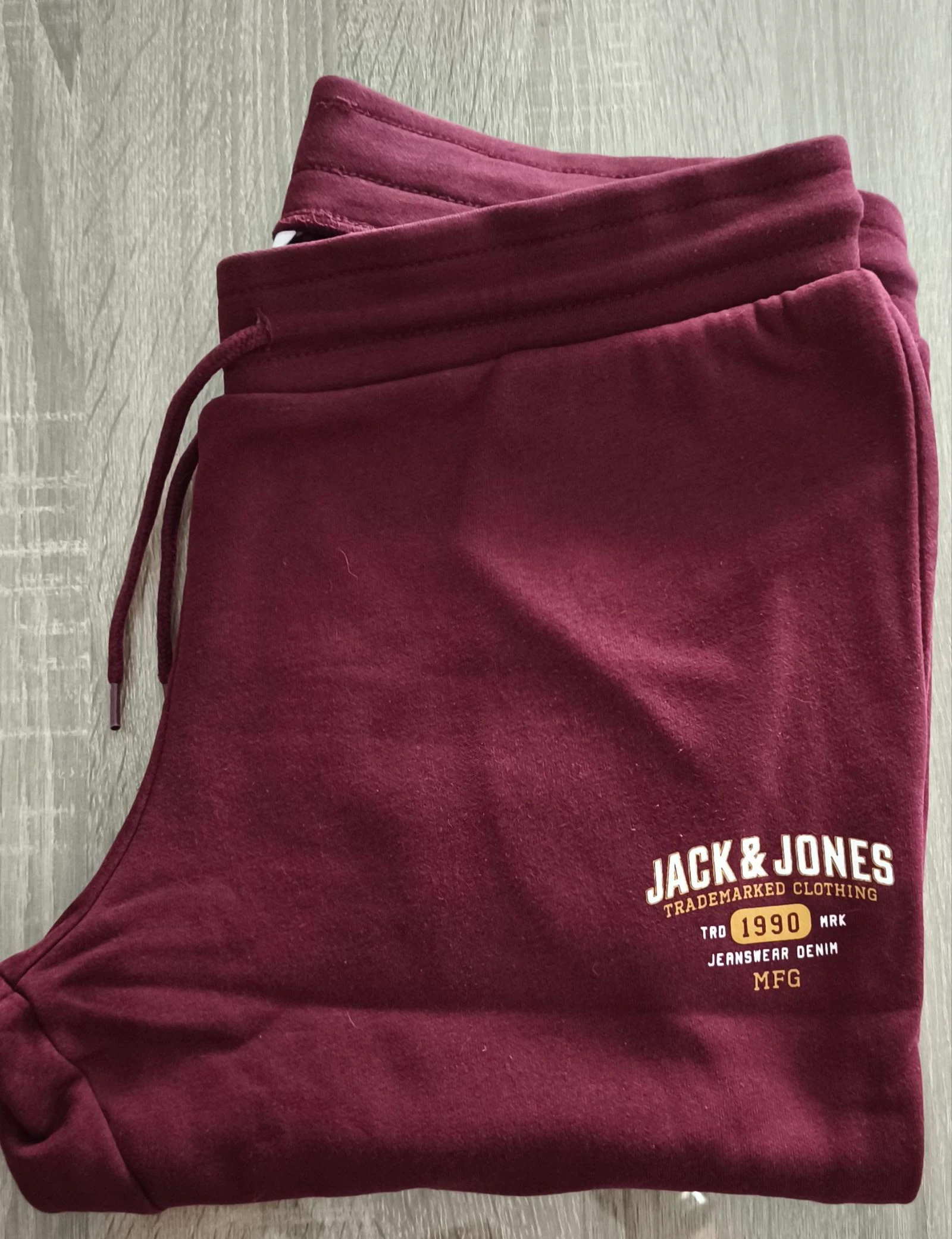 Set sportieve/casual herenkleding van het merk Jack & Jones. – photo 3